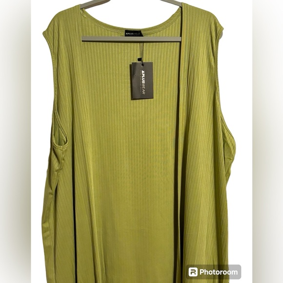 NWT•Lime Green Sleeveless Duster size 3X - Picture 2 of 5